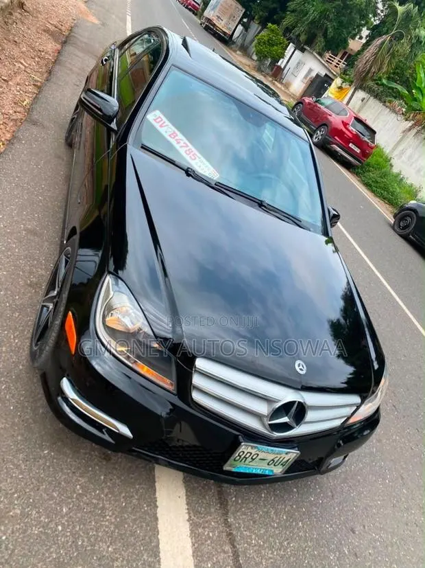 Mercedes-Benz C250 2014 Black · Photo 1