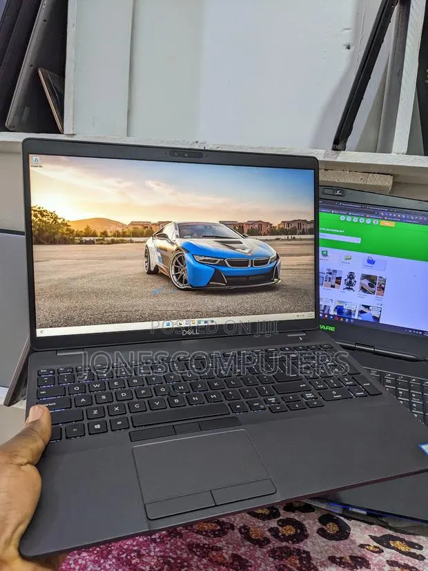 Laptop Dell Latitude 5500 8GB Intel Core i5 SSD 256GB · Photo 1