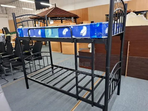 Metal Bunk Bed Frame · Photo 1