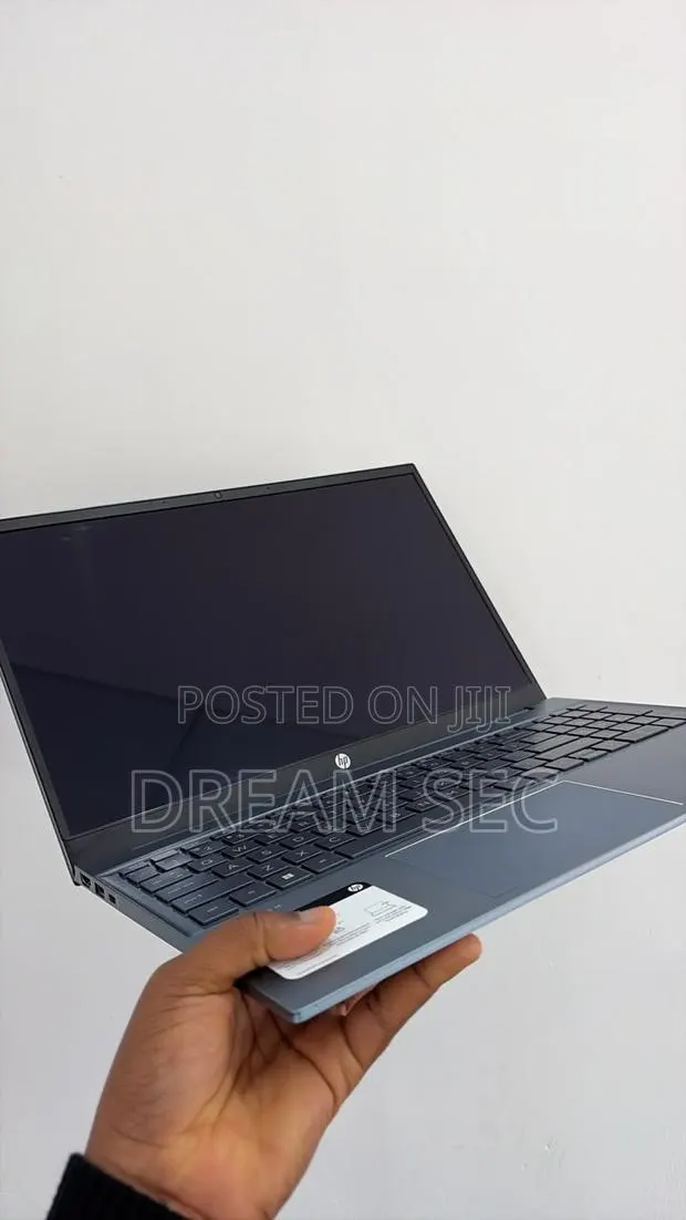 Laptop HP Pavilion 15 16GB Intel Core i7 SSD 512GB · Photo 1