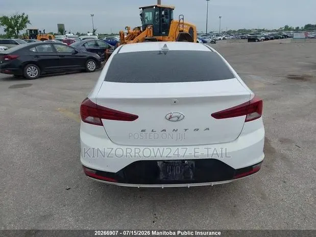 Hyundai Elantra Value Edition 2019 White · Photo 7