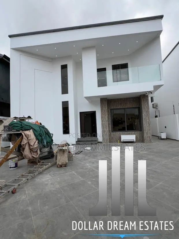 5bdrm House in Ashaley Botwe for sale · Photo 1