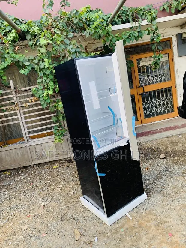 High Efficiency Legacy 311l Bottom Freezer Refrigerator · Photo 1