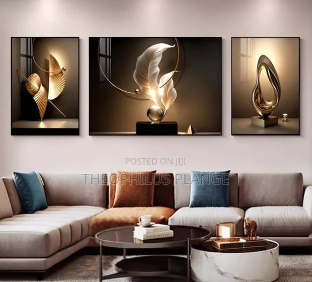 3 in 1 Modern Wall Frame. · Photo 1