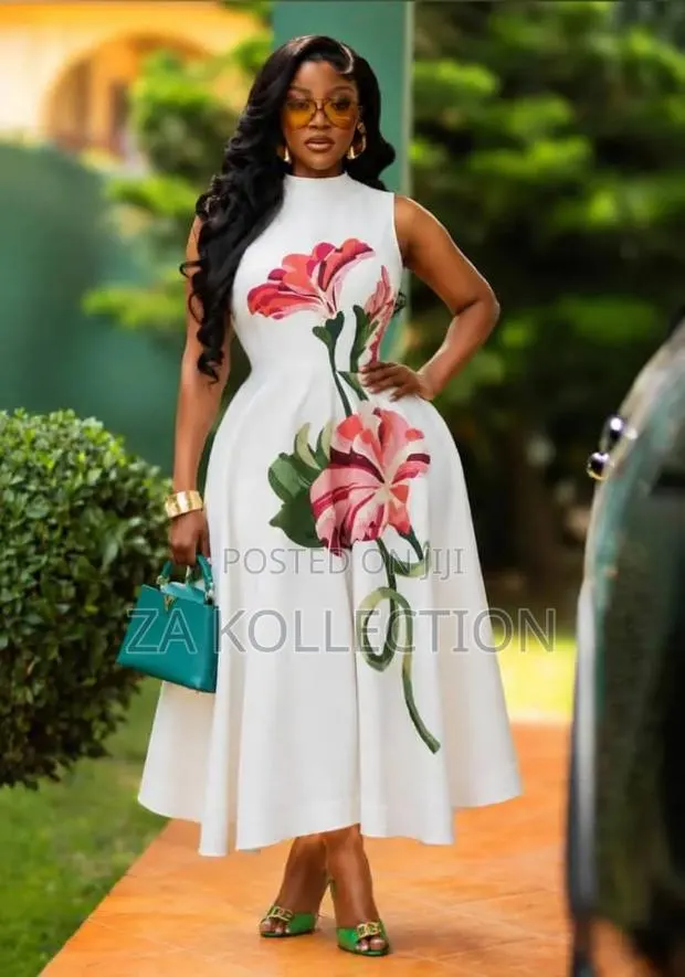Women's White Dress With Flower Pattern for Weddings · Photo 1
