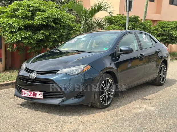 Toyota Corolla LE ECO 4dr Sedan (1.8L 4cyl CVT) 2017 Blue · Photo 1
