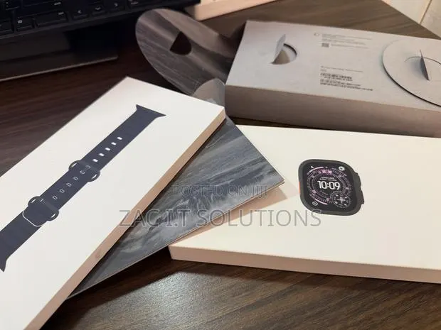 Apple Watch Ultra 3 · Photo 1