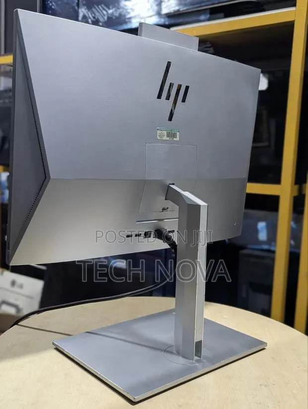 Desktop Computer HP EliteOne 800 G6 16GB Intel Core i7 SSD 512GB · Photo 1
