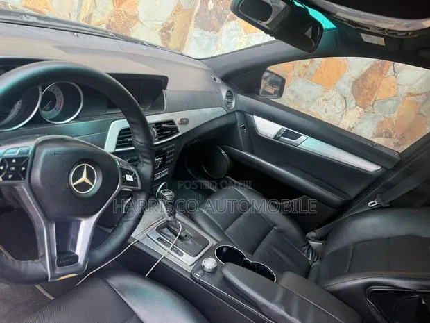 Mercedes-Benz C250 2014 Black · Photo 3