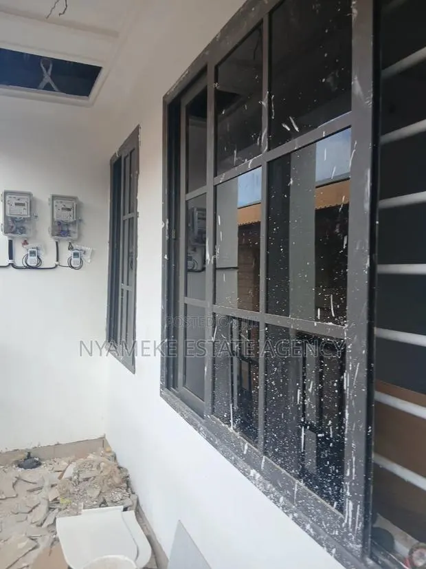 2bdrm Apartment in Ebeneza, Exhibition for rent · Photo 1