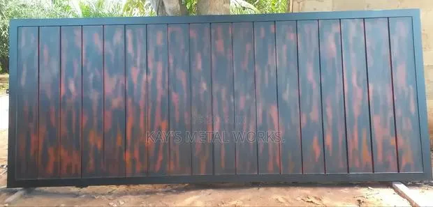 Modern Galvanized Steel Gate – Custom Made Installed · Photo 1