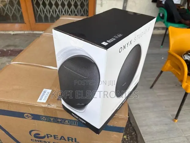 Onyx Studio 9 Stout, Power-Driven Speaker · Photo 1