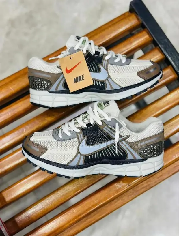 Nike Zoom Vomero · Photo 1