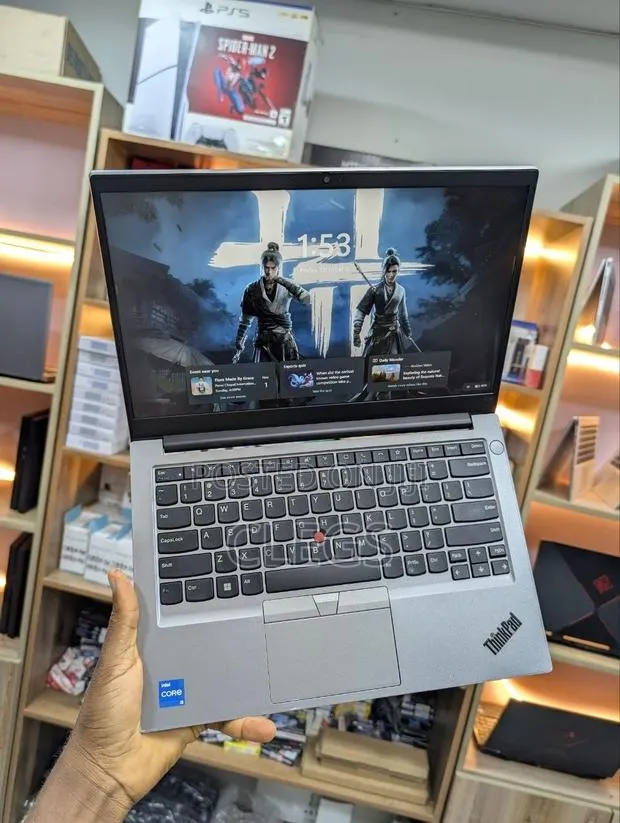 Laptop Lenovo ThinkPad E14 Gen 4 16GB Intel Core i5 SSD 256GB · Photo 1