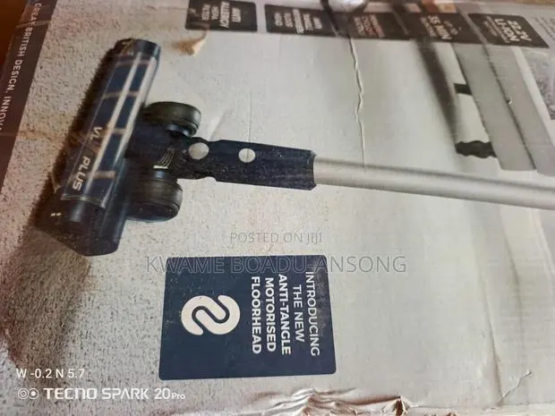 Tower Cordless Vacuum Cleaner · Photo 1