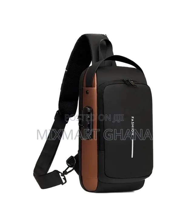 Men Fashionable Chest Anti-Theft Travel Should Shoulder Bag · Photo 1