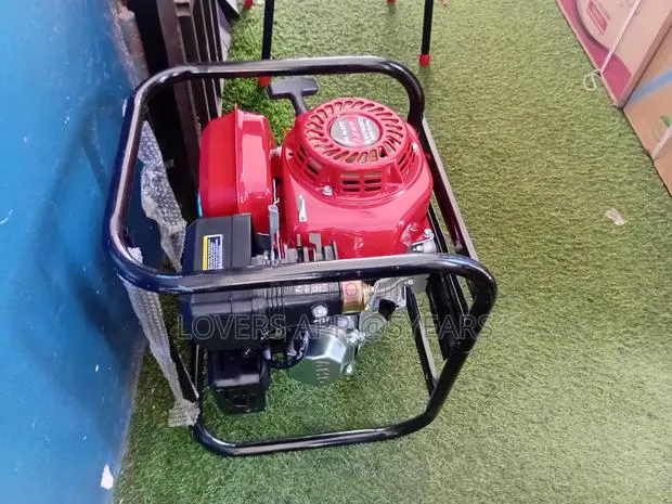 Honda 2 Inch Portable Gasoline Water Pump · Photo 1