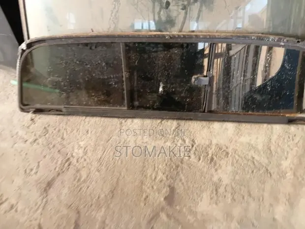 Toyota Tacoma Rear Back Glass Fits From 05 to 15 · Photo 1