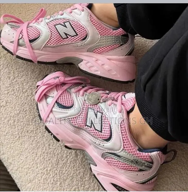 New Balance 530 Custom Pink · Photo 1