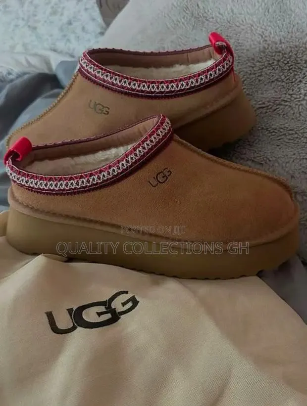 Ugg Tasman Slippers · Photo 1