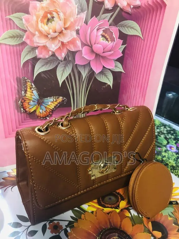 Ladies Bags · Photo 1