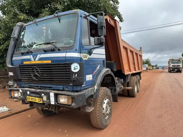 Benz Dump Truck 12