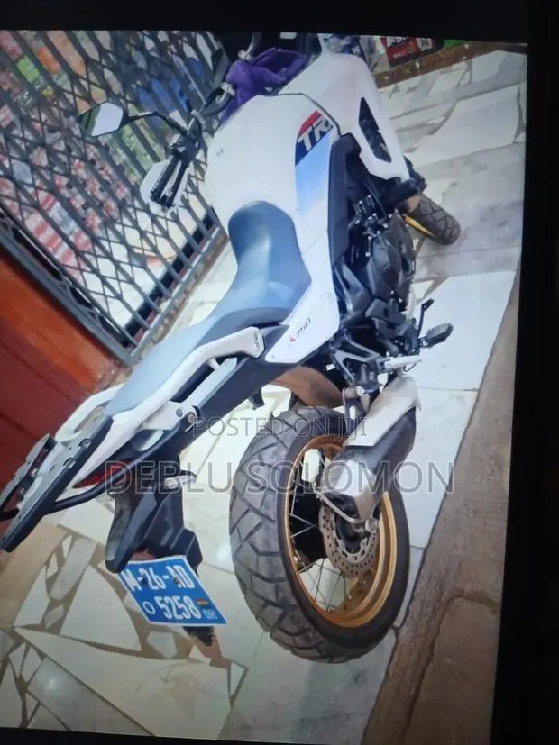 New Honda Transalp XL600V 2025 White · Photo 1