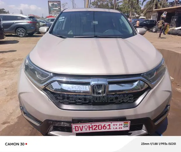 Honda CR-V 2018 Beige · Photo 1