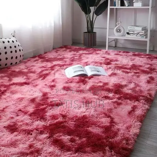 Plush Carpet · Photo 1