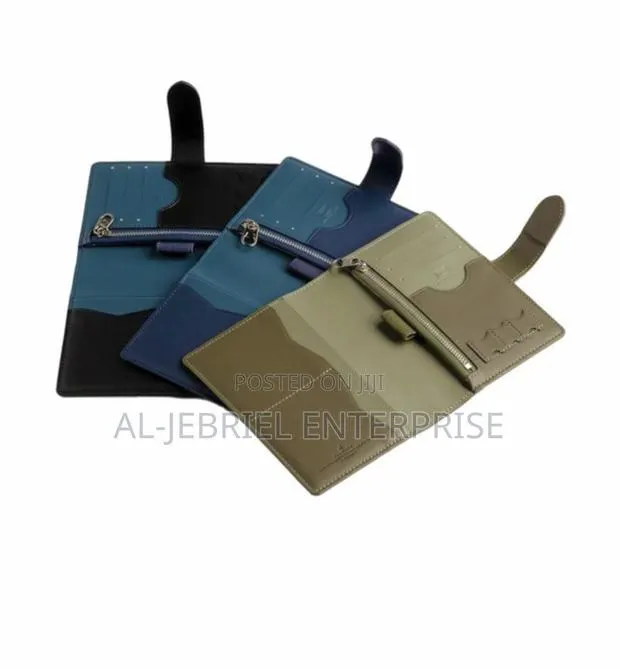 Greenlion Passport Pouch · Photo 1