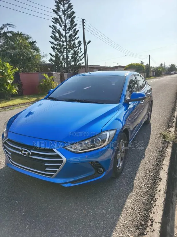 Hyundai Avante 2016 Blue · Photo 1