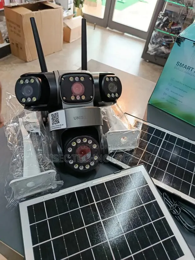 4 Lens Solar 4g ( Dual Solar Panel) · Photo 1