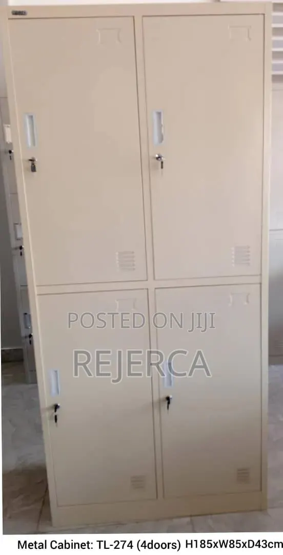 Quality 4 Door Cabinet · Photo 1