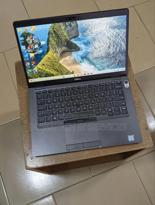 Laptop Dell Latitude 5400 8GB Intel Core i7 SSD 256GB · Photo 1