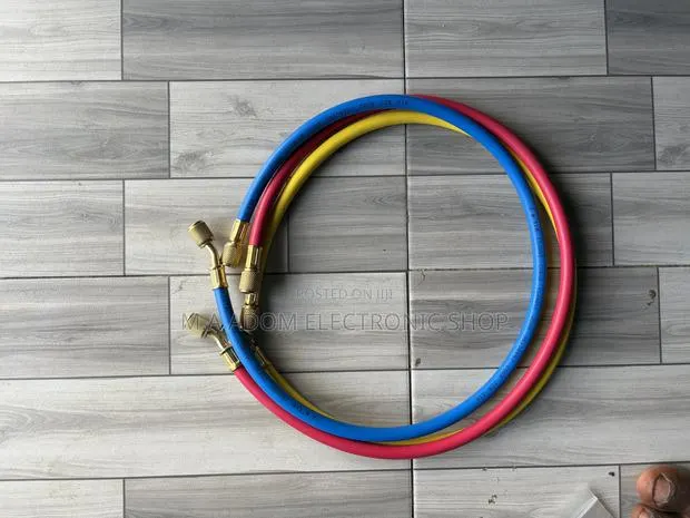 R12 R22 R502 Charging Hose · Photo 1