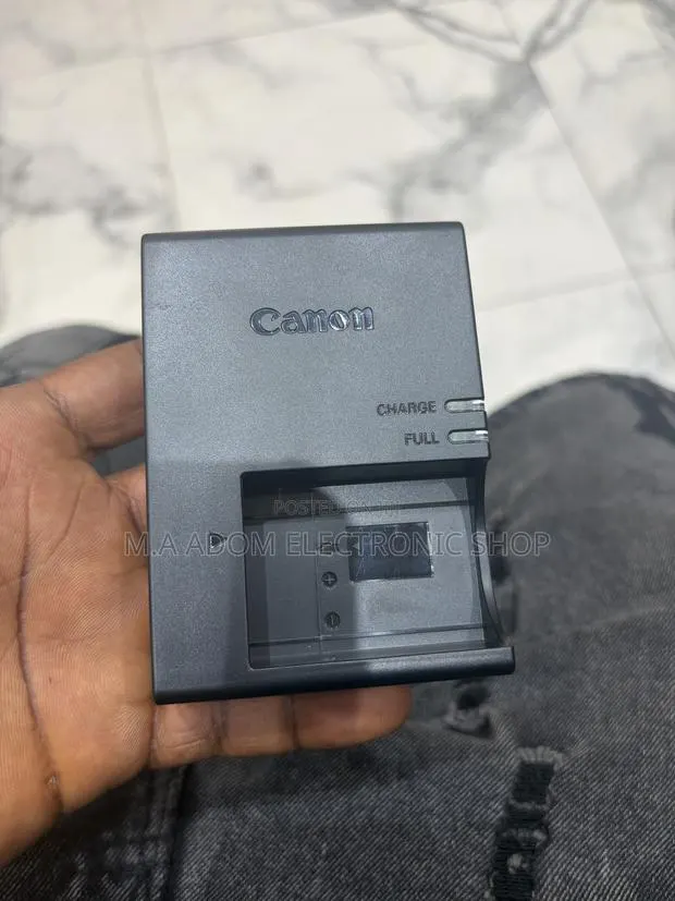 E17 Charger · Photo 1