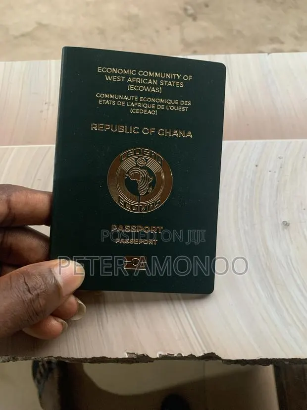Passport and Driving License Service · Photo 1