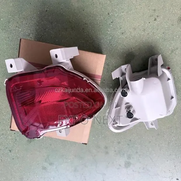 Toyota 2006-2008 Rav4 Rear Fog Lights Rear Reflector · Photo 1