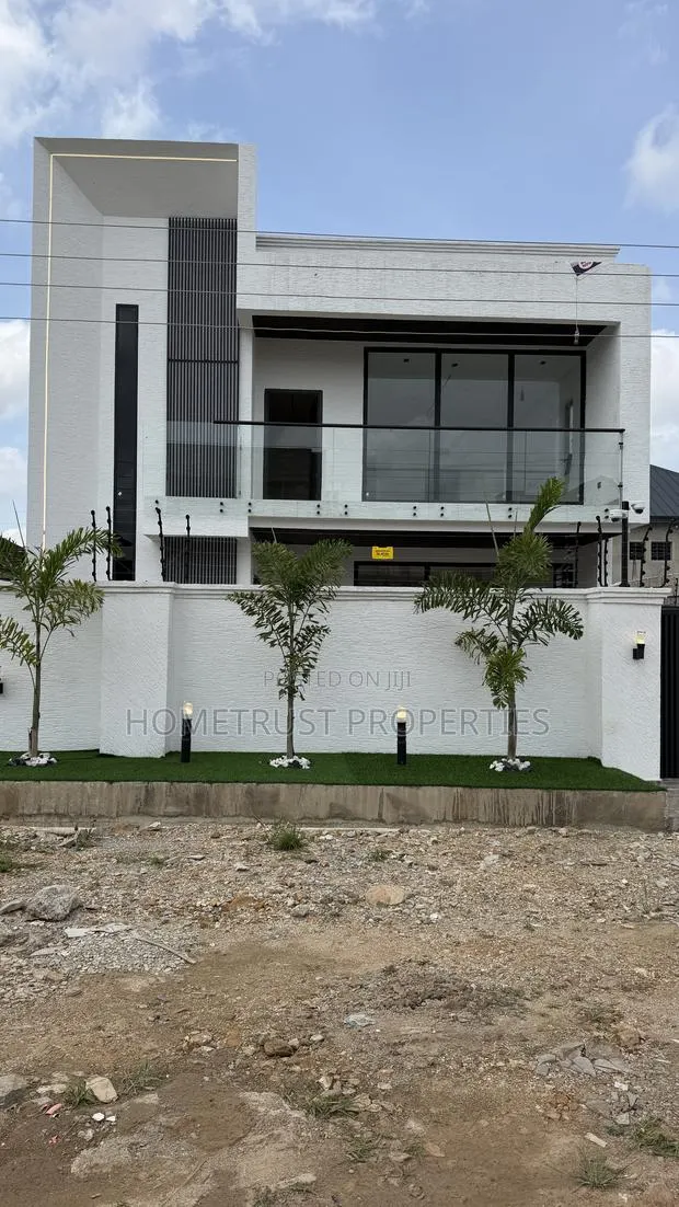 4bdrm Duplex in Ablekuma Ga Odumase for sale