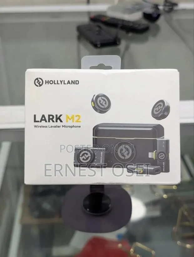 Hollyland Lark M2 Wireless Lavalier Microphone · Photo 1