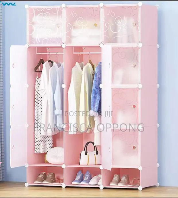 Reliable Cubes Wardrobe With Shoe Rack · Photo 1