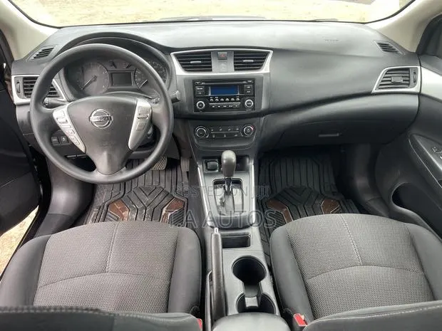 Nissan Sentra SV 2017 White · Photo 1
