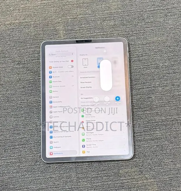 Apple iPad Pro 12.9 (2021) 128 GB Silver · Photo 1