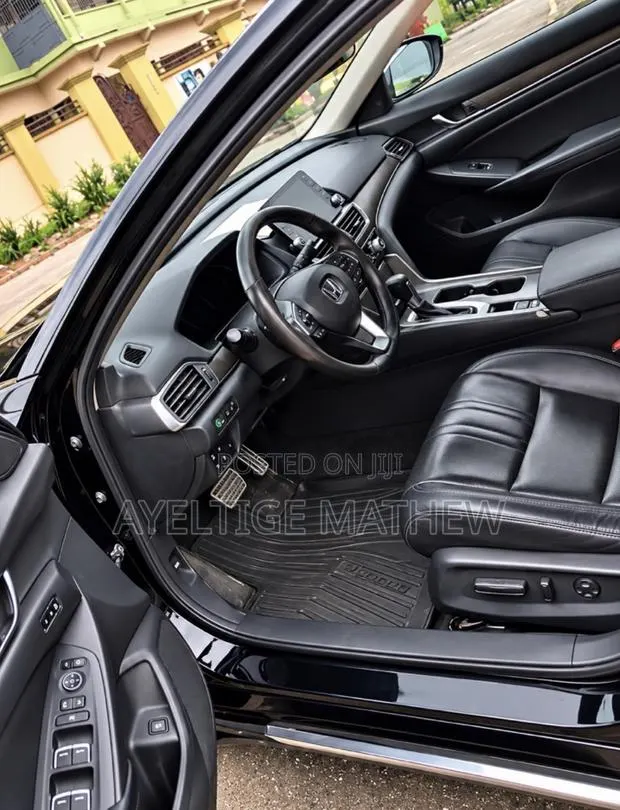 Honda Accord 2020 Black · Photo 1
