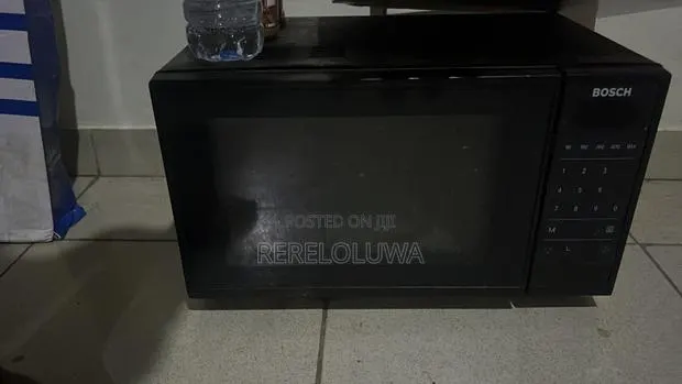 Microwave Oven · Photo 1