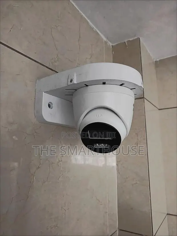 Universal Dome Camera Wall Mount Bracket · Photo 1