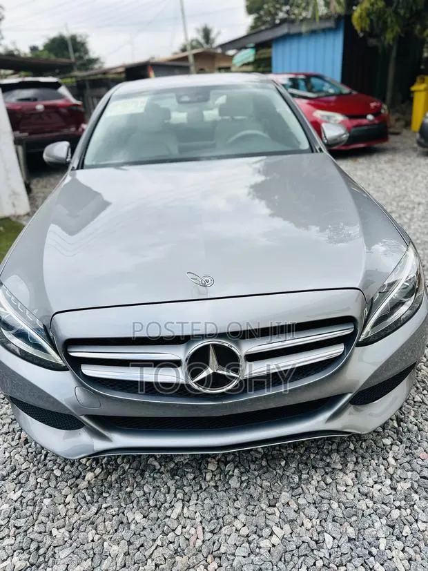 Mercedes-Benz C300 2016 Silver