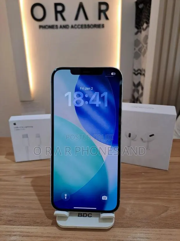 Apple iPhone 12 Pro Max 128 GB White · Photo 1