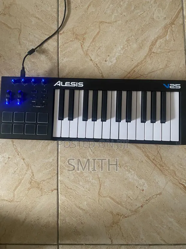 Alesis V25 USB Midi Keyboard Controller · Photo 1