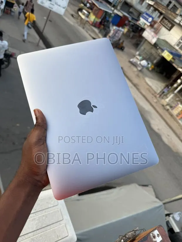 Laptop Apple MacBook Pro 2020 16GB Intel Core i5 SSD 512GB · Photo 1